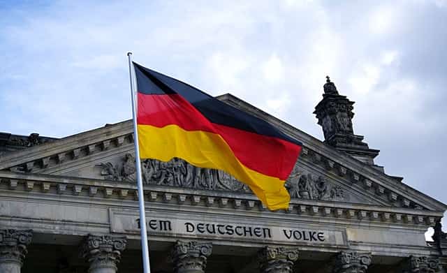 Bandera de Alemania para estudiar y trabajar